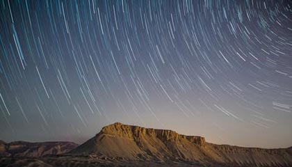 俄联邦安全局拘留一女子：以拍摄游泳者为由拍下舰艇照片，为乌克兰提供情报