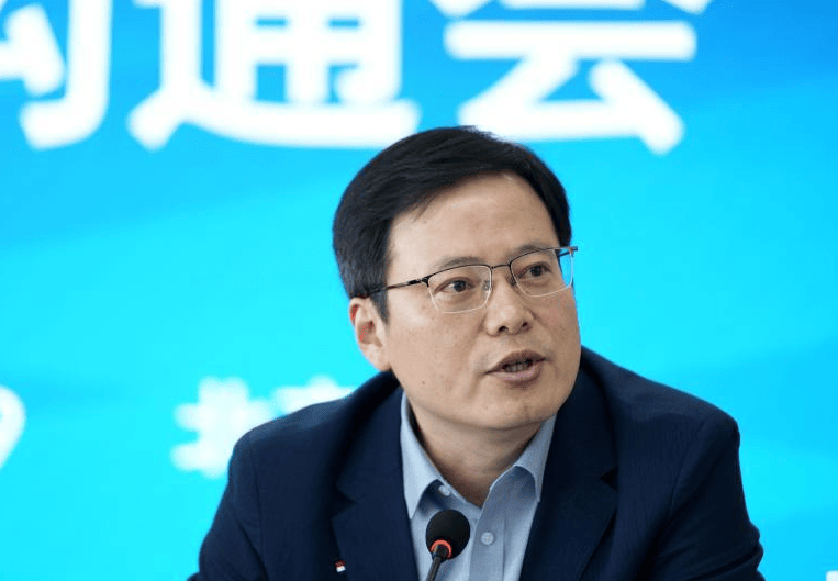 中国足协纪委会原主任王小平、中超公司原董事长刘军，同日获刑