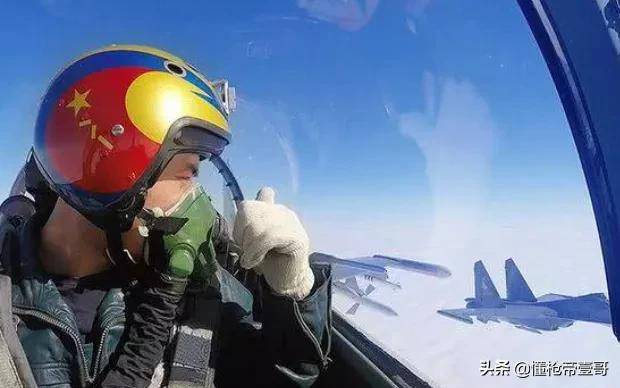 中国特种兵新装备摸秃美军，网友：你跟我说这是解放军？