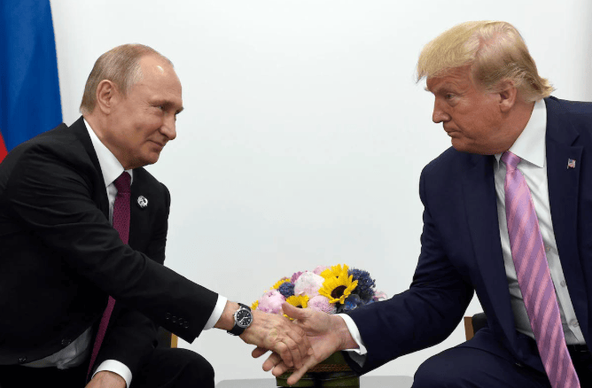 51票赞成44票反对,美参议院投票结果出炉,特朗普突然下令开火,对外释放信号非同寻常