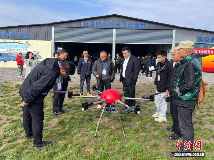 全国首台纯钛无人机在陕西宝鸡亮相首飞
